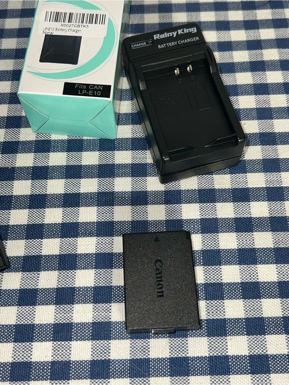Canon Rebel T3 12.2 MP Digital Camera Body Only Battery & Charger 💯 EUC